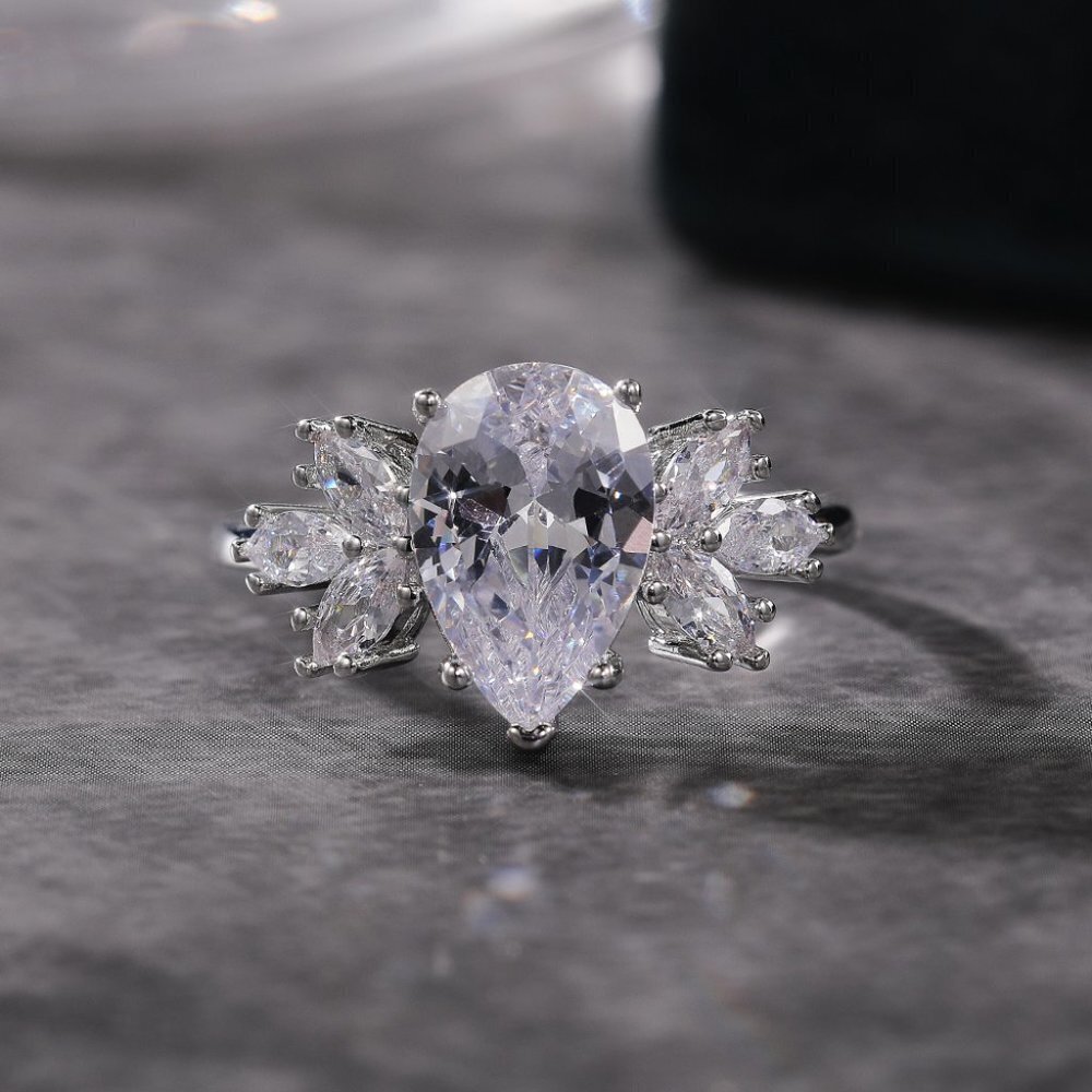 💥Beautiful Water Drop With Leaf Crystal Pure CZ Silver Pear Wedding Ring, K800 - Picture 6 of 7